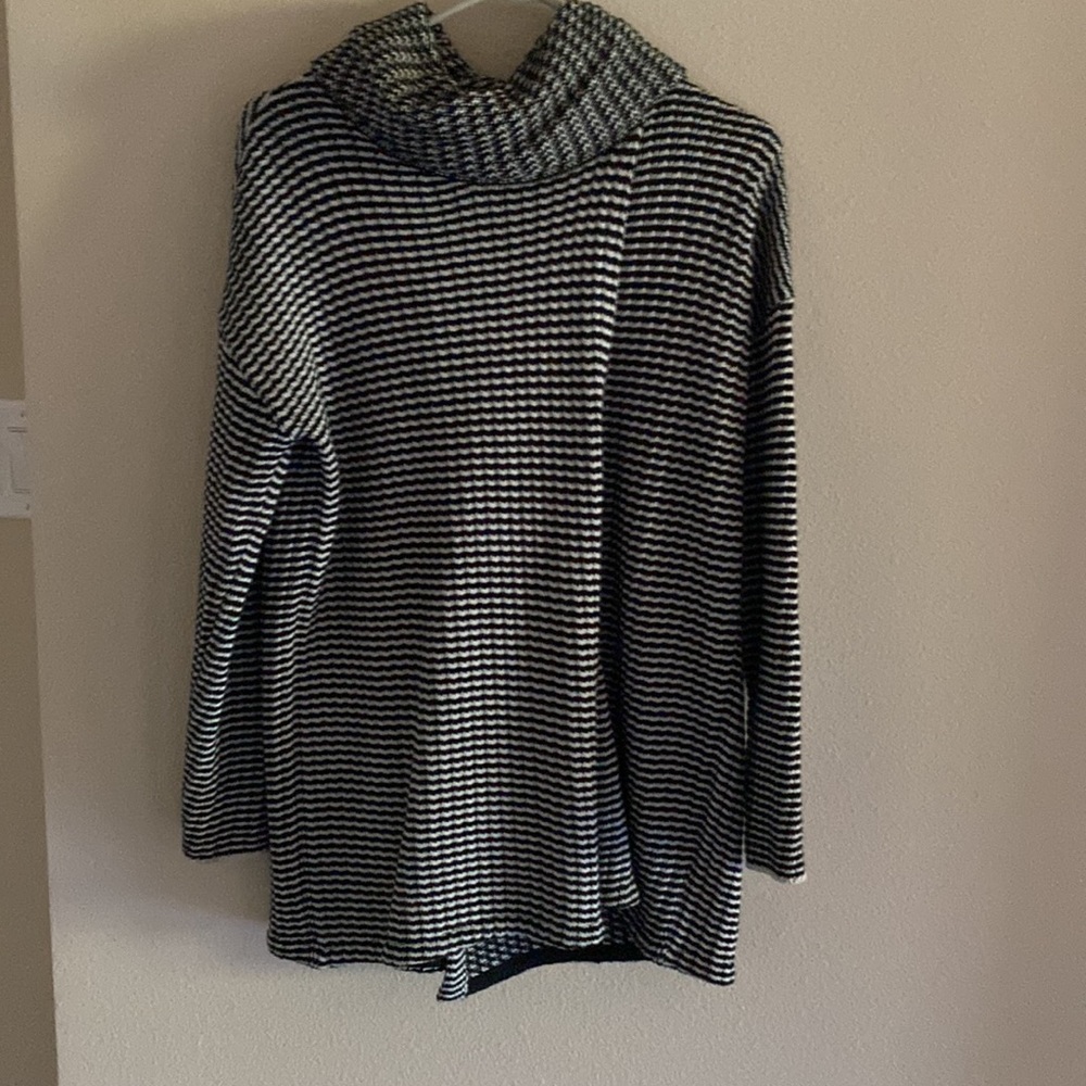 Jacket - Picture 5 of 8